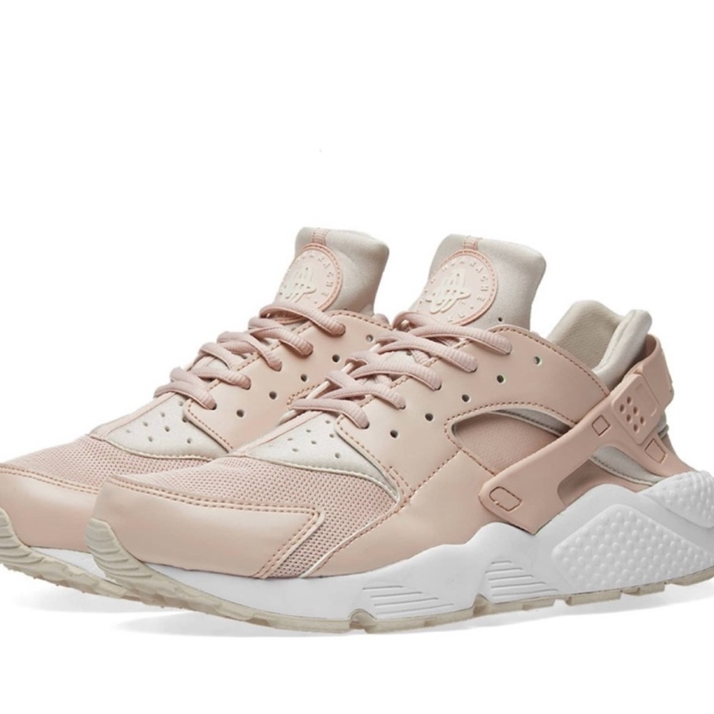 Nike Air Huarache Light Pink Size 9.5 Women’s Sneakers